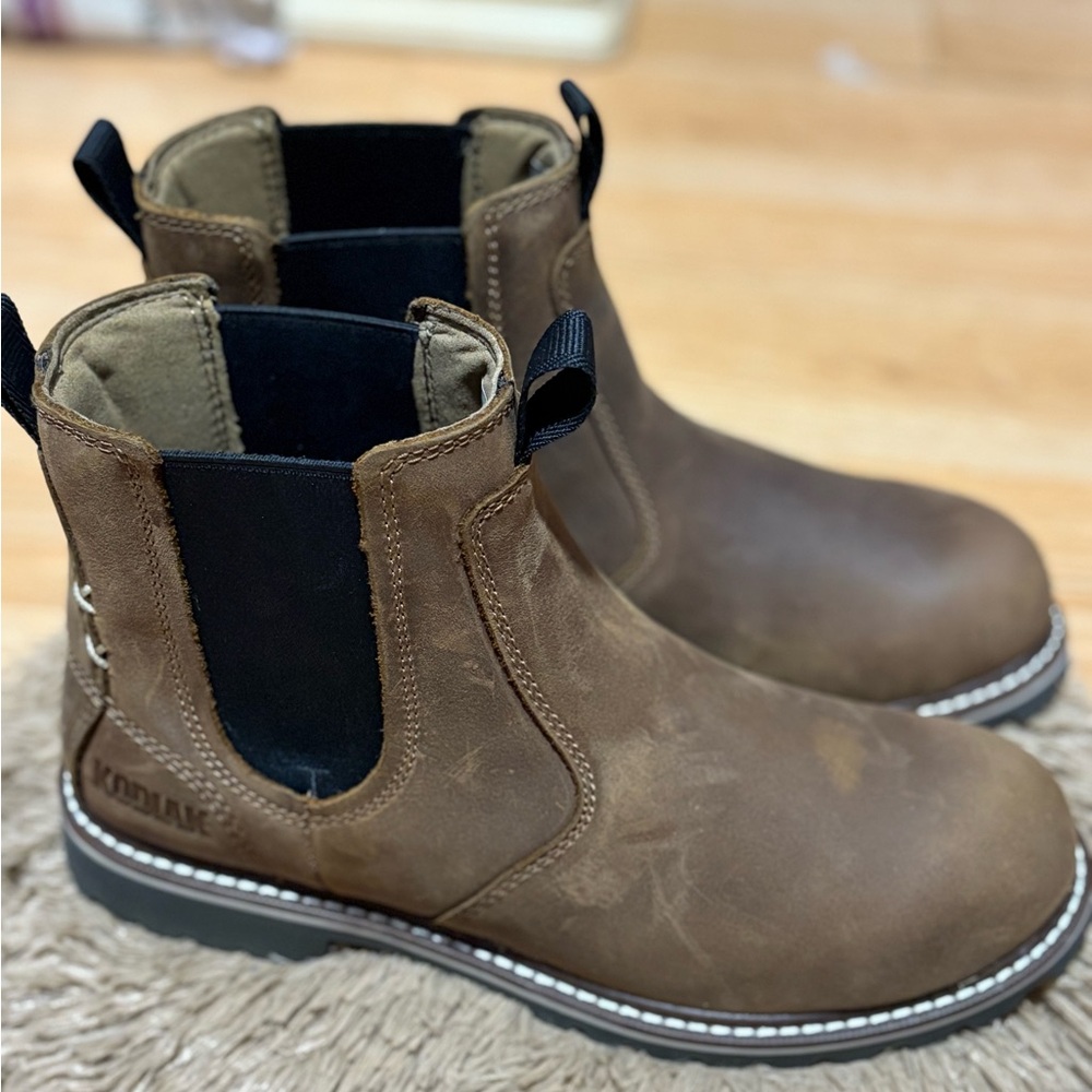 Kodiak Brown Leather Chelsea Boots
